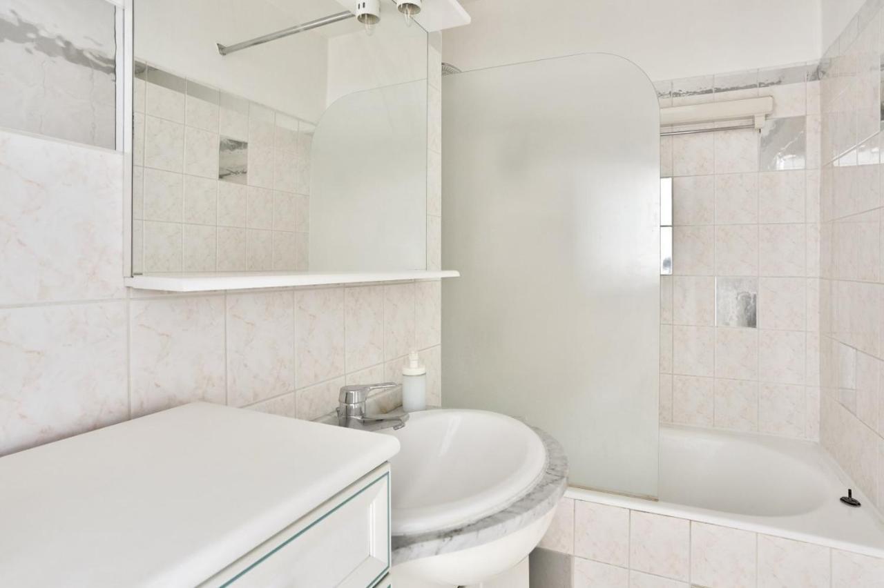 Appartement Quartier Galeries Lafayette Haussmann Free Netflix Paris Exterior photo